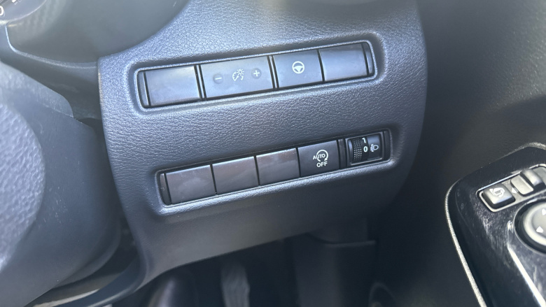 Nissan Juke 1.0 DiG-T 114 Tekna+ 5dr DCT Petrol Hatchback